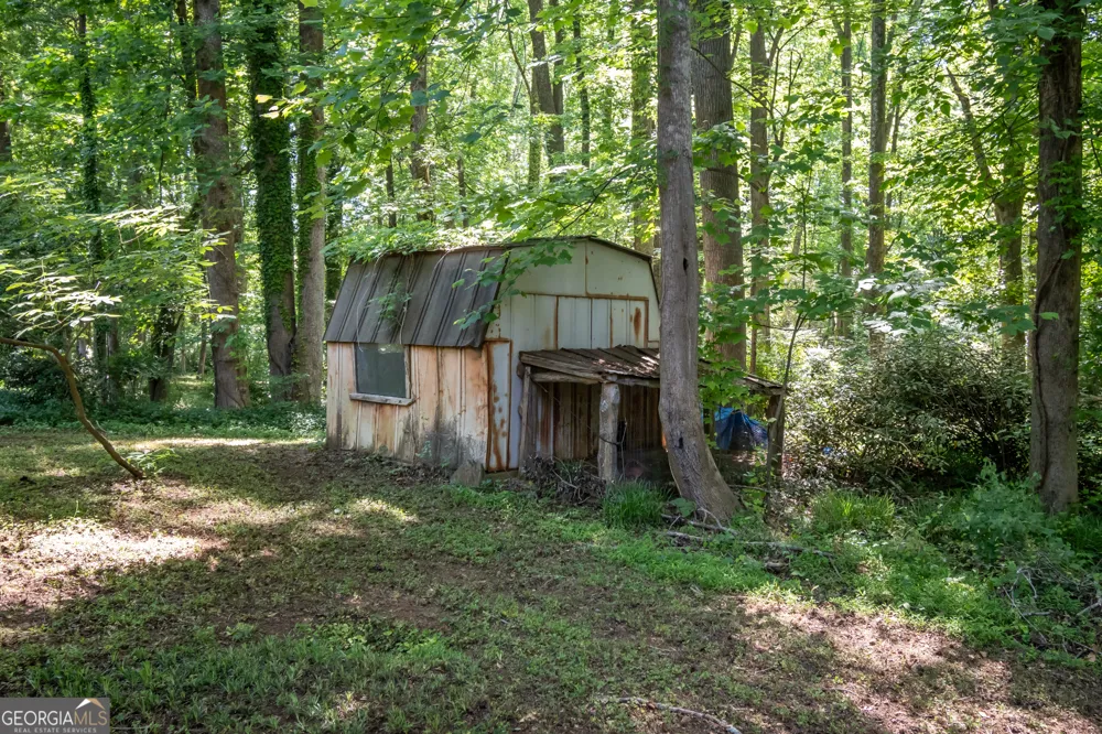 1051 Crooked Creek RD Watkinsville, GA 30677