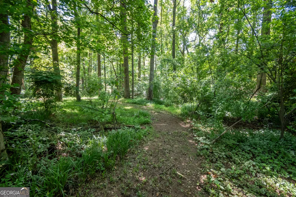 1051 Crooked Creek RD Watkinsville, GA 30677