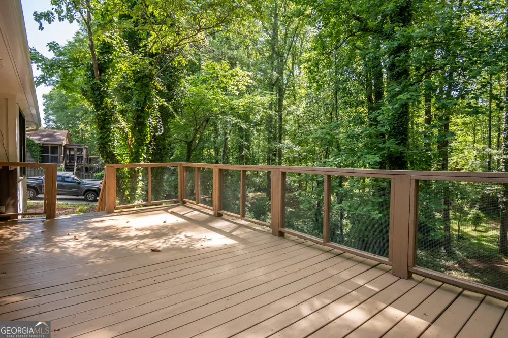 1051 Crooked Creek RD Watkinsville, GA 30677