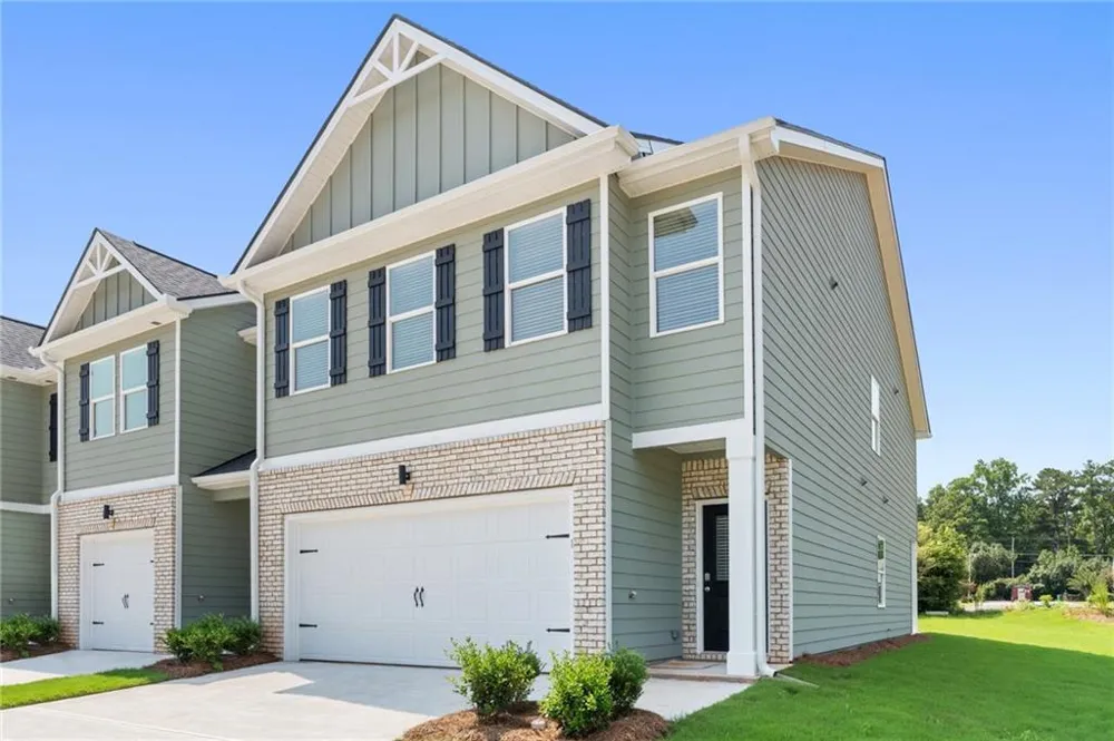 8333 Columbia Court Palmetto, GA 30268
