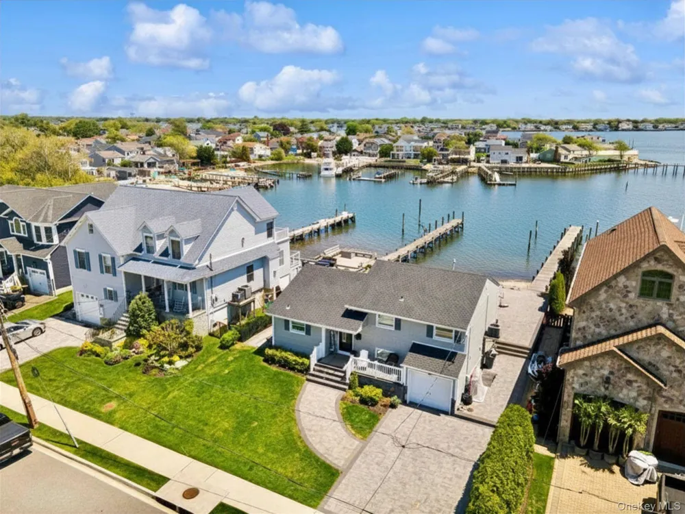 5 Division Avenue Massapequa, NY 11758
