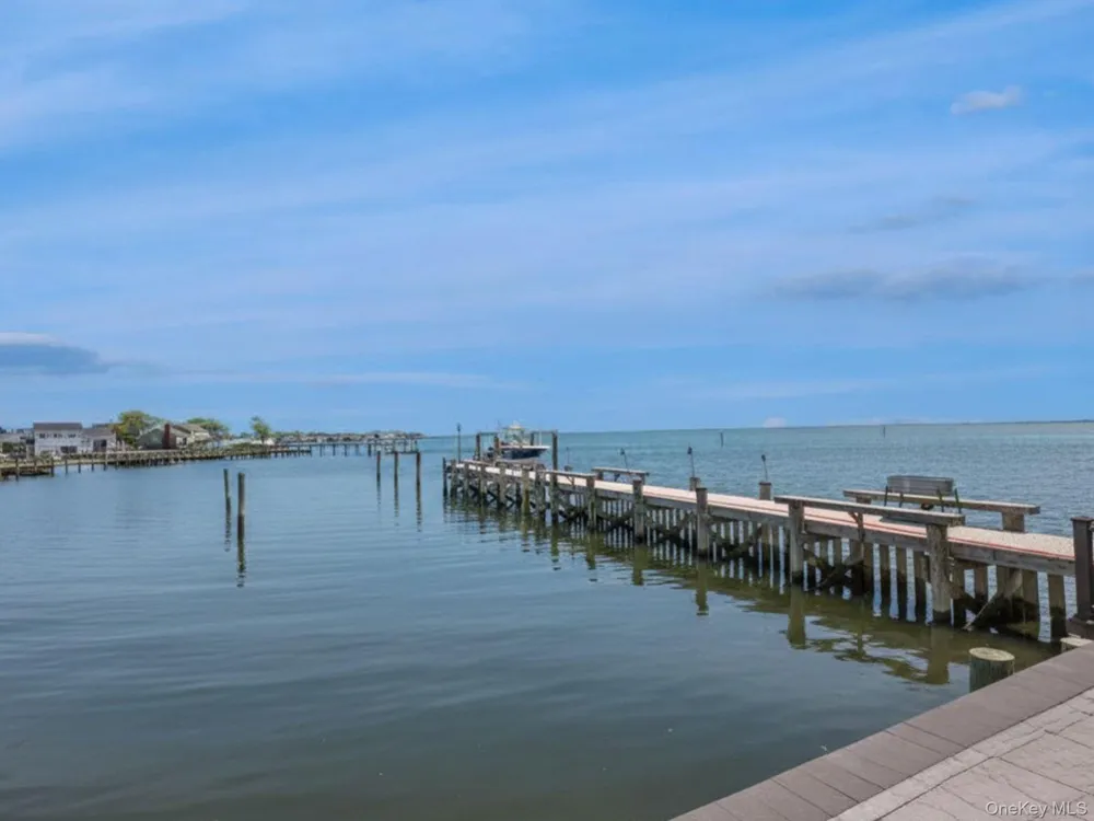 5 Division Avenue Massapequa, NY 11758