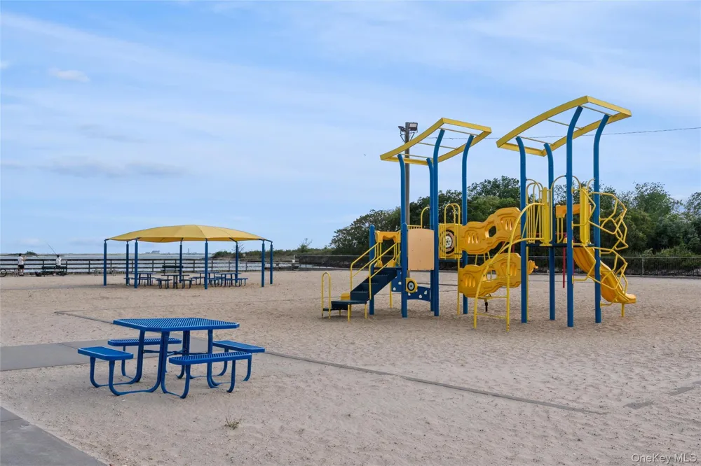 5 Division Avenue Massapequa, NY 11758