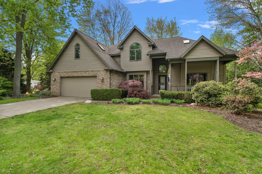 2110 Wooded Way Stevensville, MI 49127