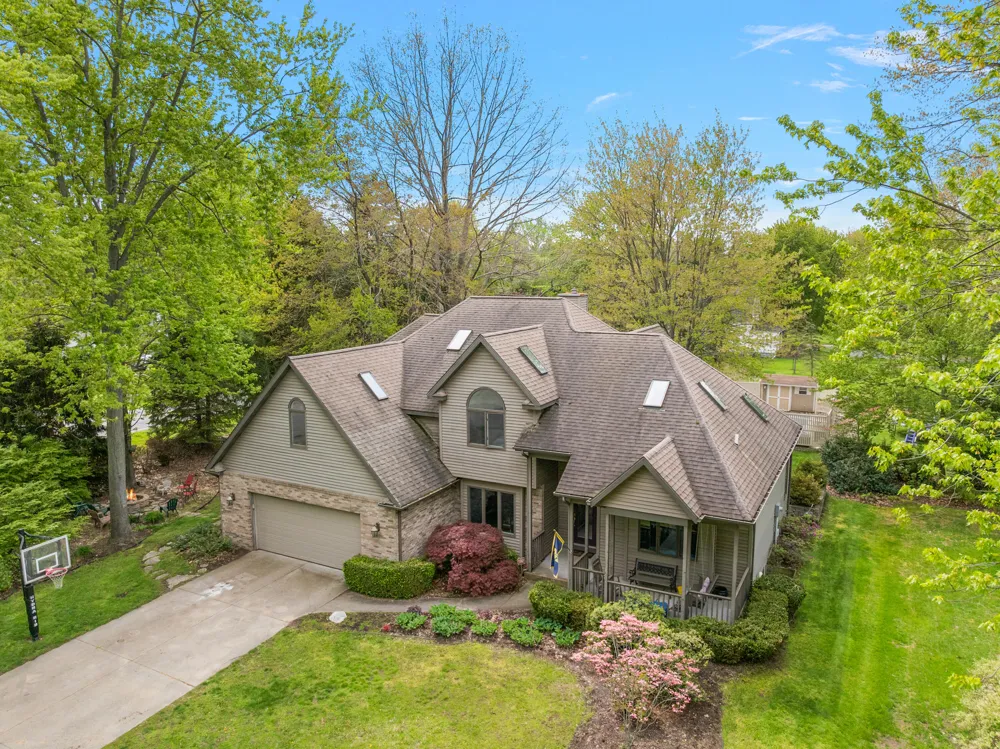 2110 Wooded Way Stevensville, MI 49127