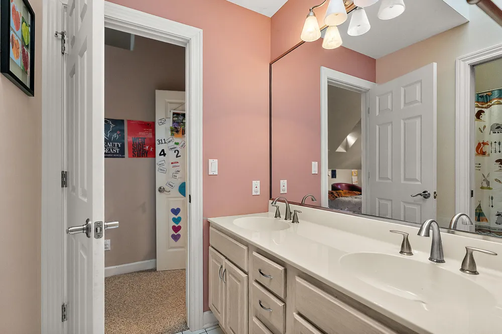 2110 Wooded Way Stevensville, MI 49127