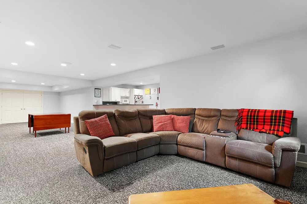 2110 Wooded Way Stevensville, MI 49127