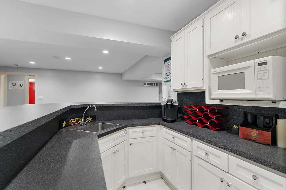2110 Wooded Way Stevensville, MI 49127