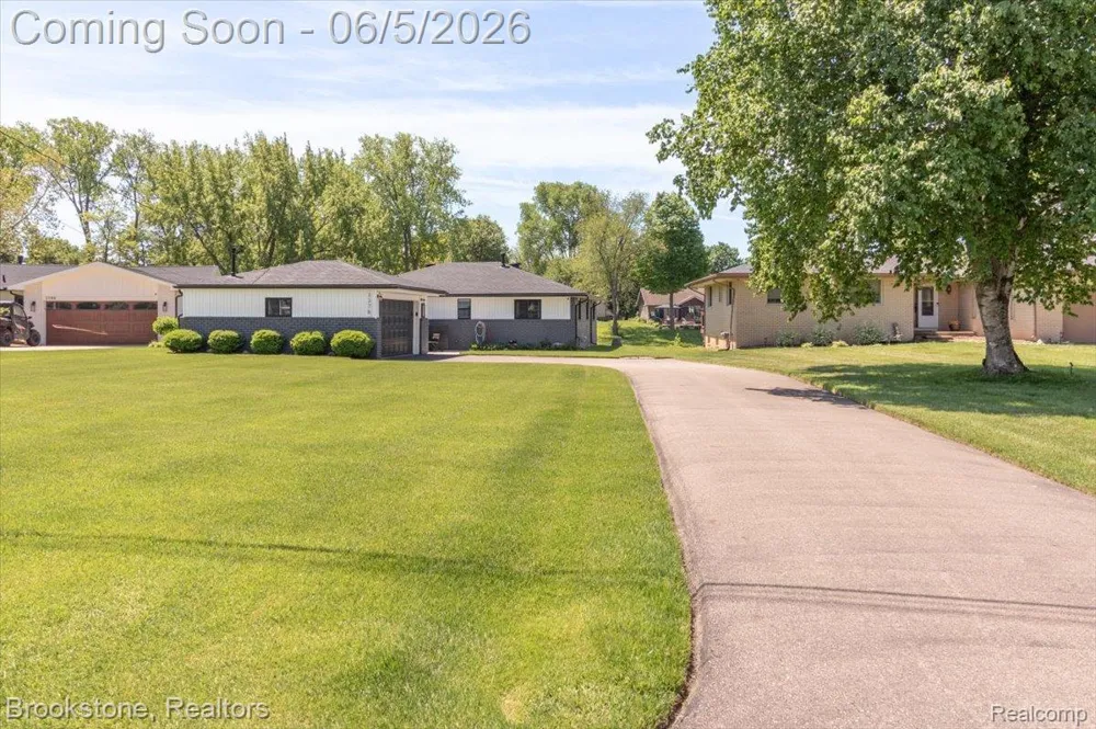 3378 Kingsway Drive Highland Charter Township, MI 48356