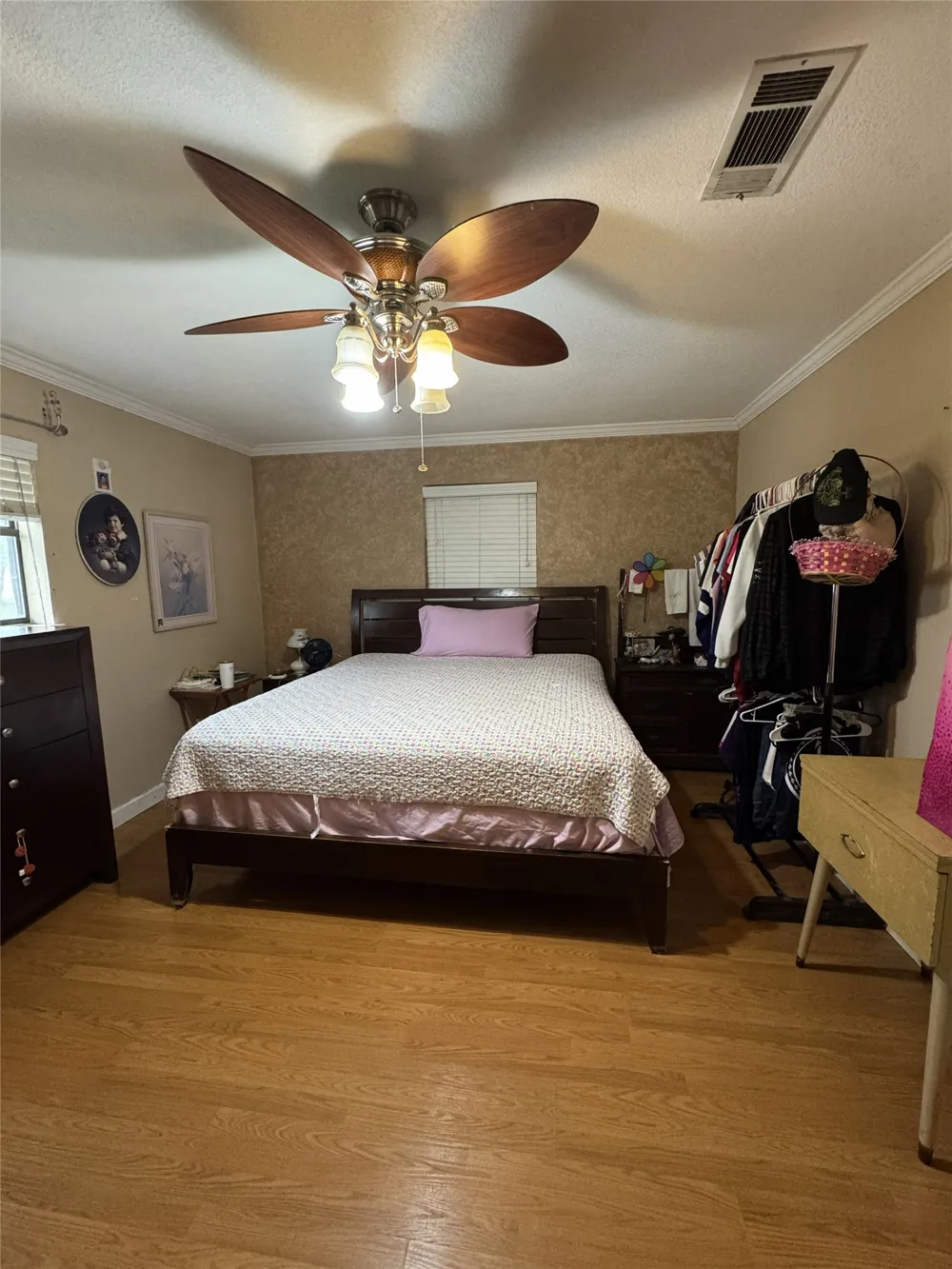 636 E Kempner Street Mabank, TX 75147