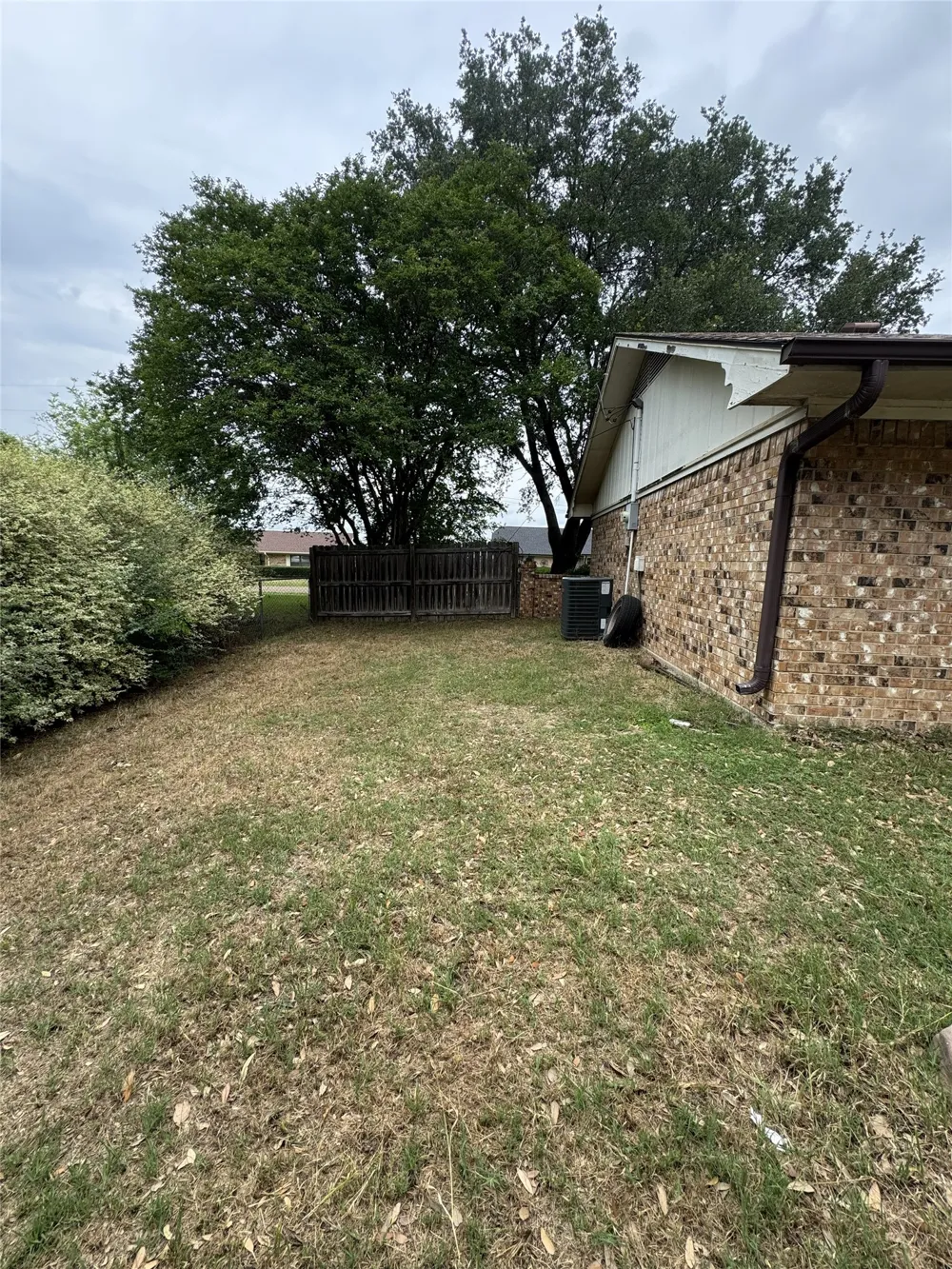 636 E Kempner Street Mabank, TX 75147