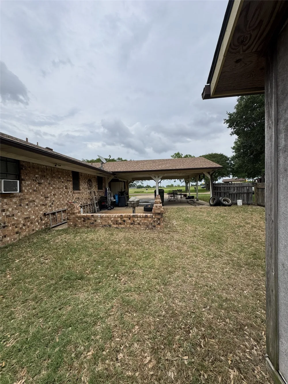 636 E Kempner Street Mabank, TX 75147