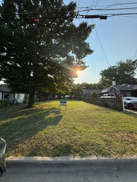 421 Ogden Avenue Cockrell Hill, TX 75211