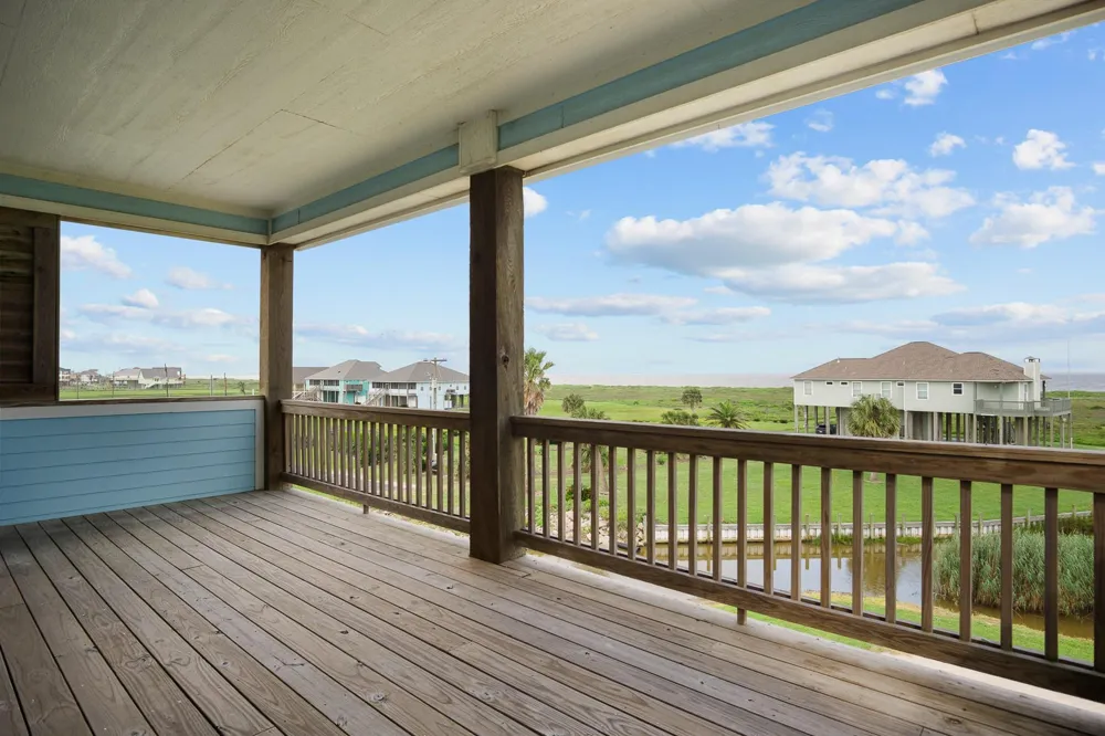 810 4th Street Port Bolivar, TX 77650