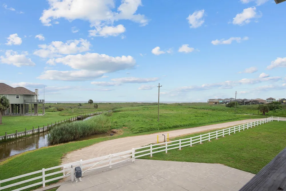 810 4th Street Port Bolivar, TX 77650