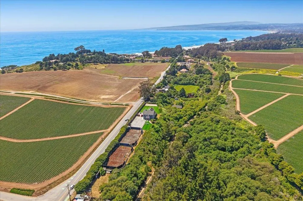 1258 San Andreas Road Watsonville, CA 95076