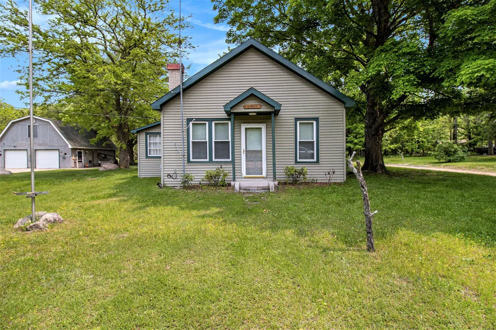 1754 Maggie Street Branch Township, MI 49410