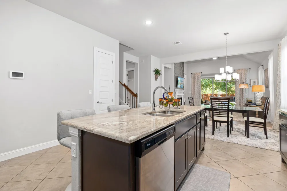 332 Ancient Oak Way San Marcos, TX 78666