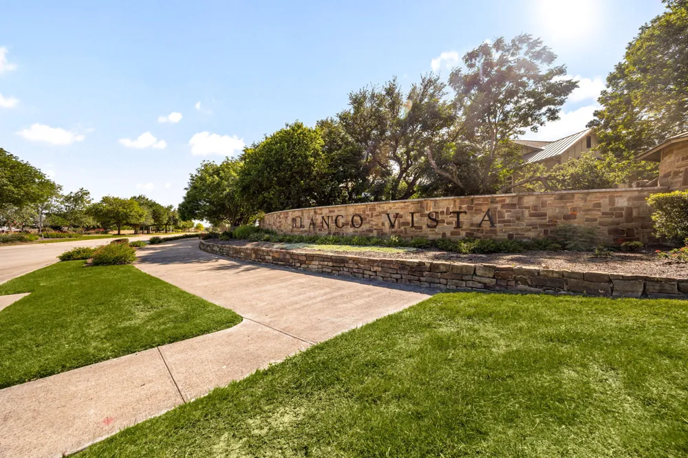 332 Ancient Oak Way San Marcos, TX 78666