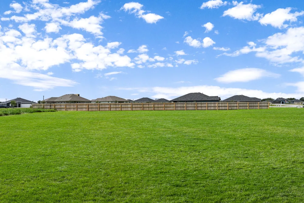 156 Great Northern Drive Cedar Creek, TX 78612