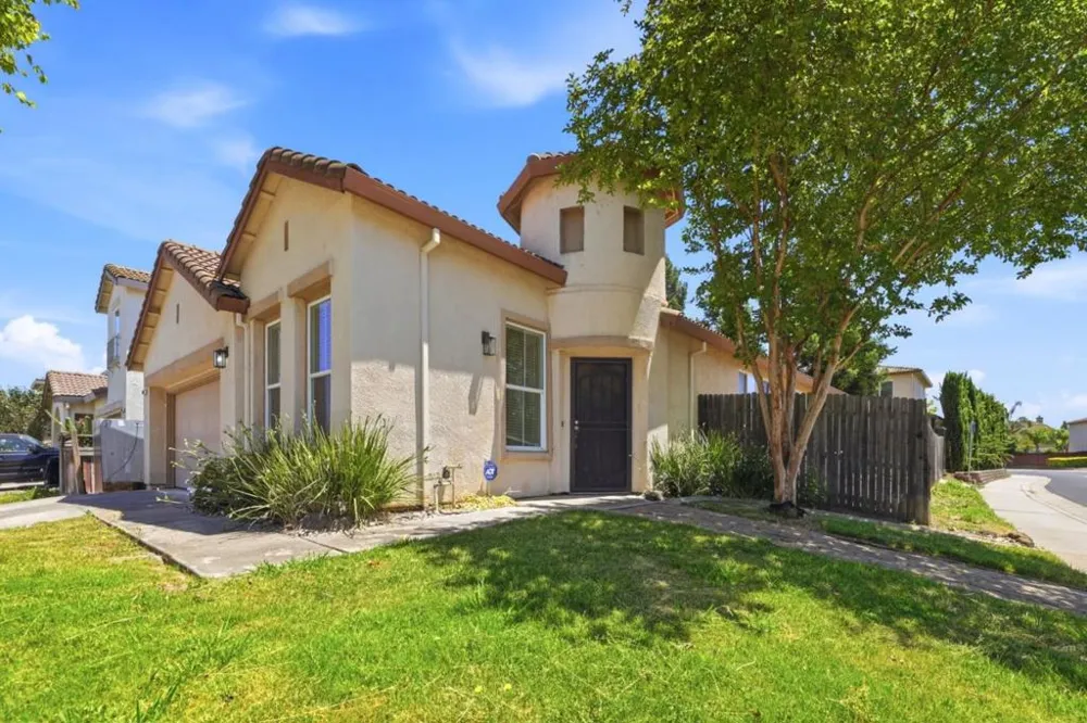 9400 Trolio Way Elk Grove, CA 95624