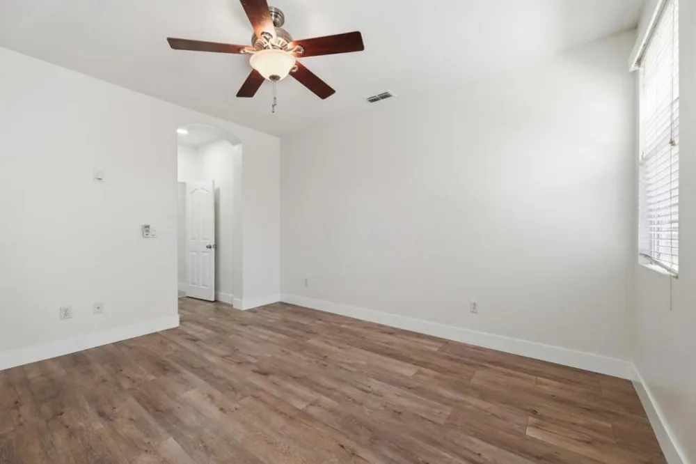 9400 Trolio Way Elk Grove, CA 95624