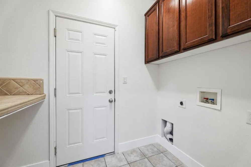 9400 Trolio Way Elk Grove, CA 95624