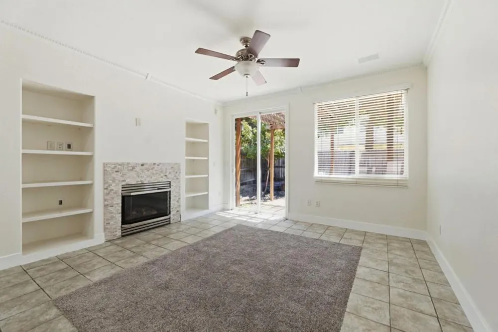 9400 Trolio Way Elk Grove, CA 95624