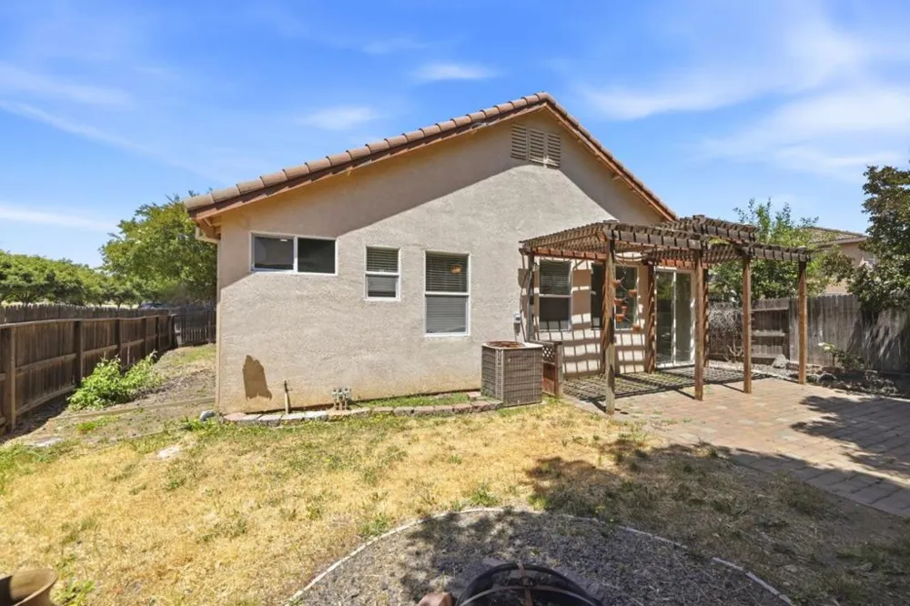 9400 Trolio Way Elk Grove, CA 95624