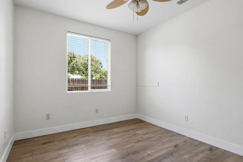 9400 Trolio Way Elk Grove, CA 95624