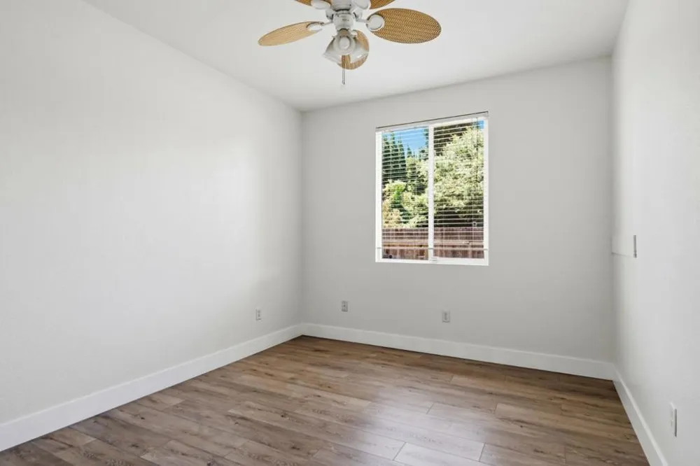 9400 Trolio Way Elk Grove, CA 95624