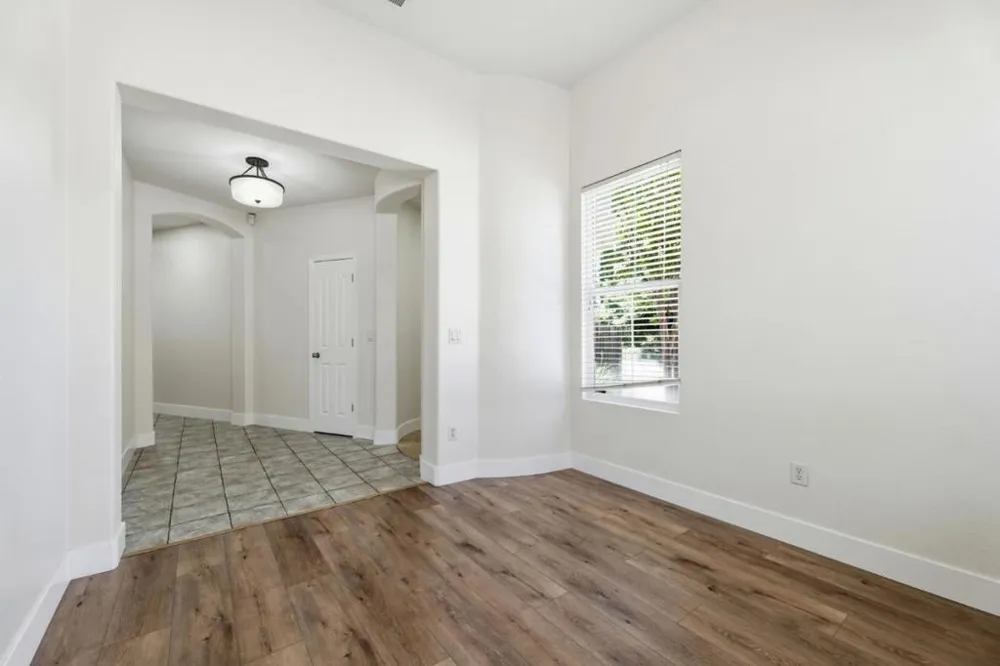 9400 Trolio Way Elk Grove, CA 95624