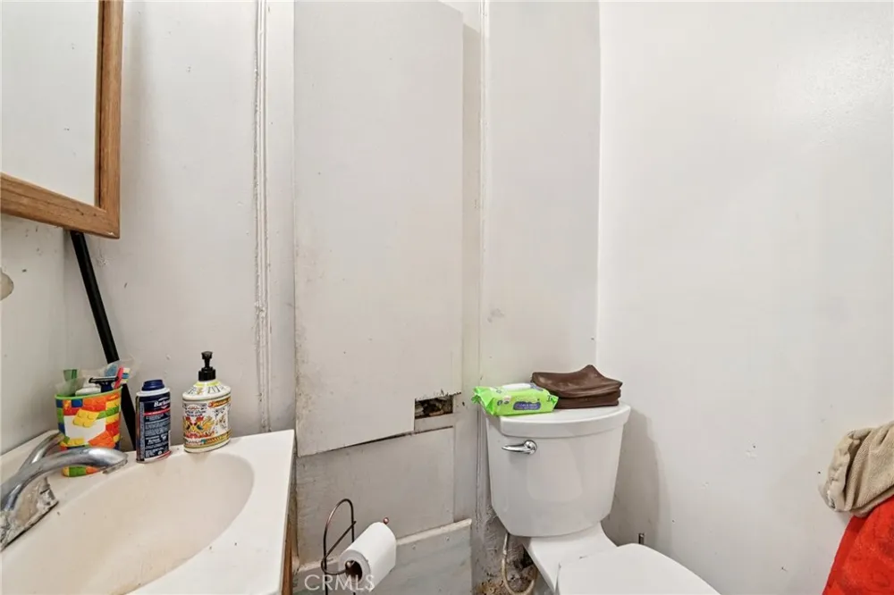13944 Brightwell Ave Paramount, CA 90723