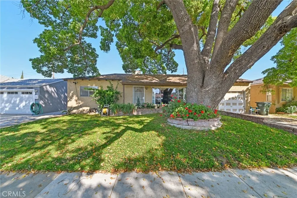 13944 Brightwell Ave Paramount, CA 90723