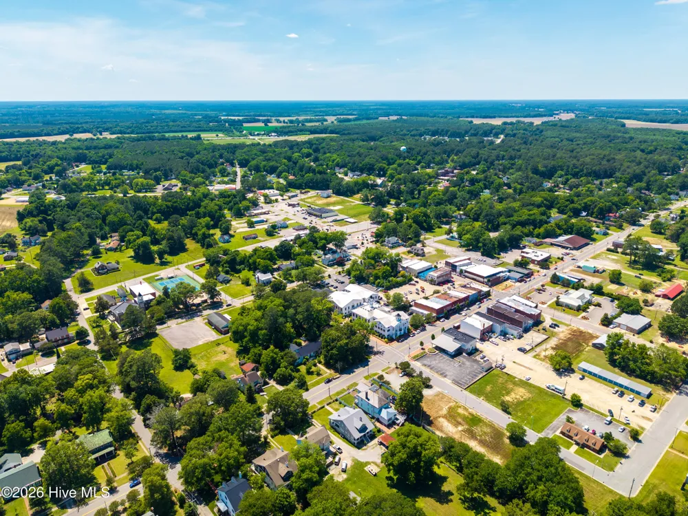 206 S King Street Windsor, NC 27983