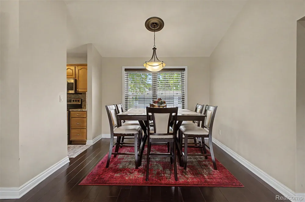 20872 E Glen Haven Circle #30 Northville City, MI 48167