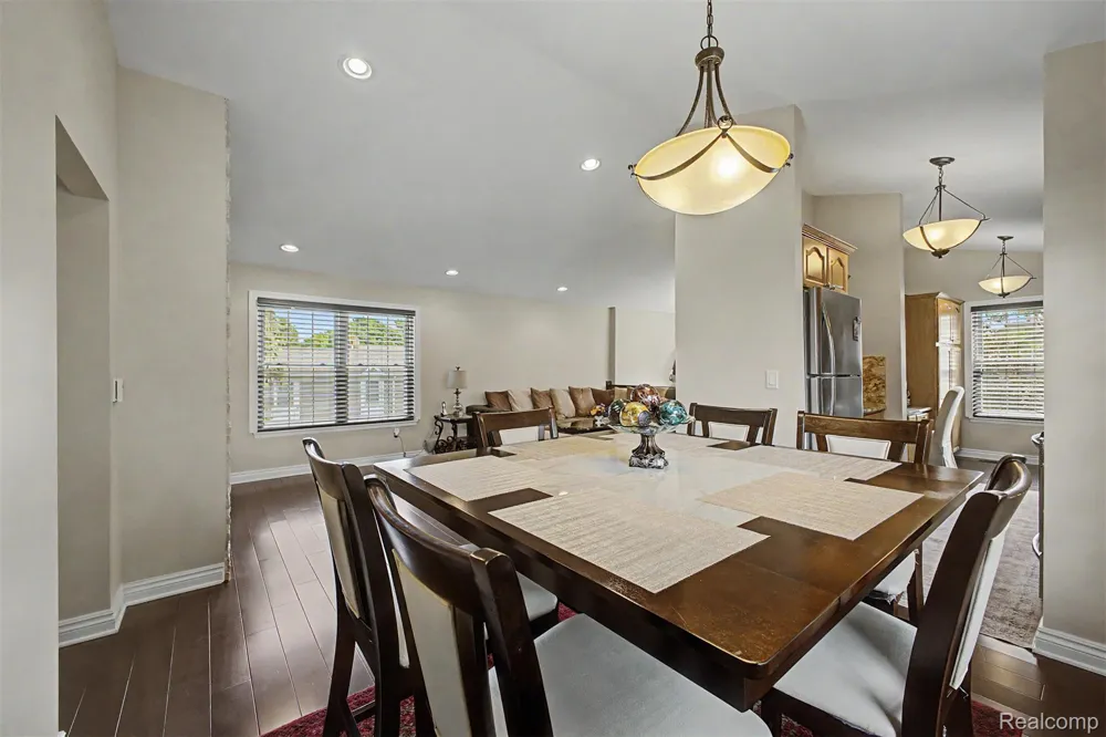 20872 E Glen Haven Circle #30 Northville City, MI 48167