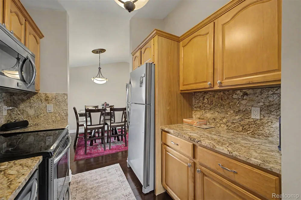 20872 E Glen Haven Circle #30 Northville City, MI 48167