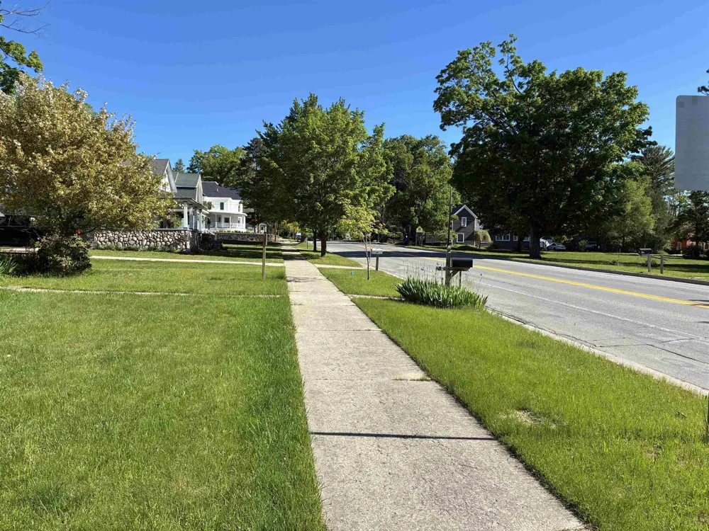 407 Bridge Forest Home Township, MI 49615