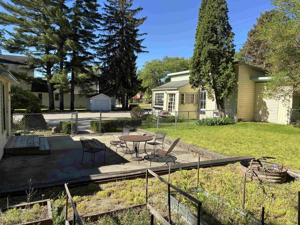 407 Bridge Forest Home Township, MI 49615