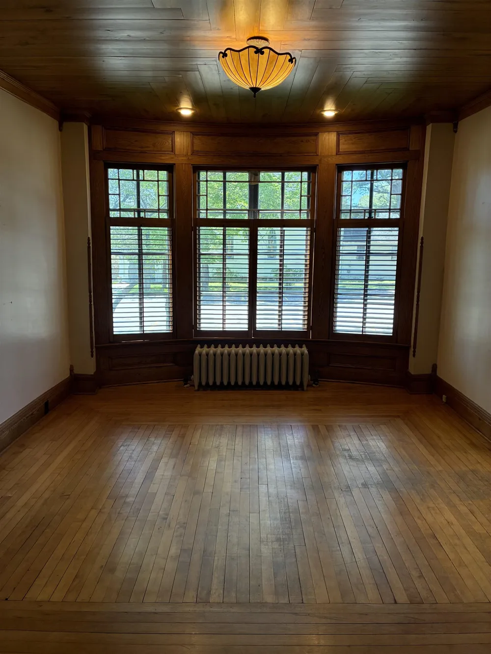 407 Bridge Forest Home Township, MI 49615