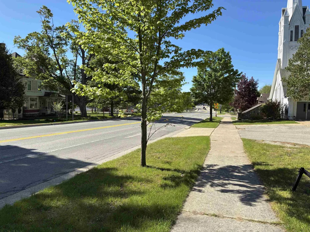 407 Bridge Forest Home Township, MI 49615