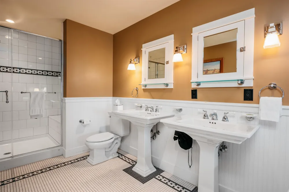 2035 US-31 N East Bay Township, MI 49686