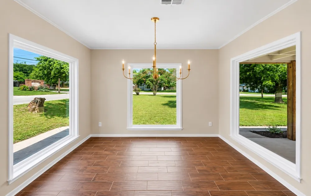 102 S Avenue Q Clifton, TX 76634