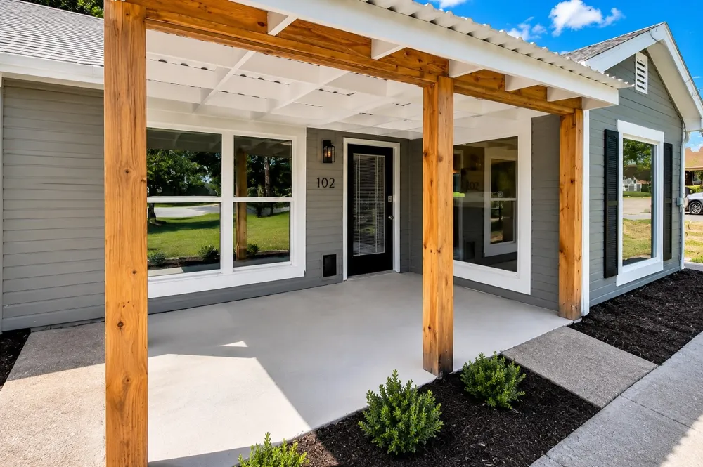 102 S Avenue Q Clifton, TX 76634