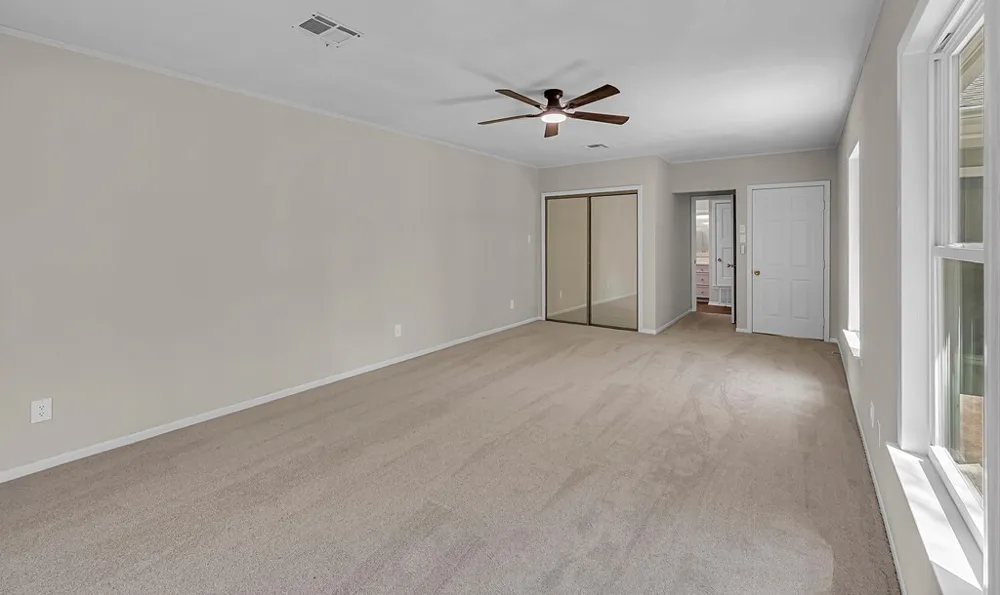 102 S Avenue Q Clifton, TX 76634