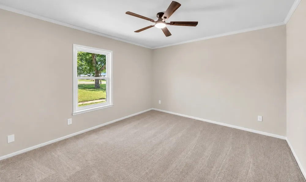 102 S Avenue Q Clifton, TX 76634