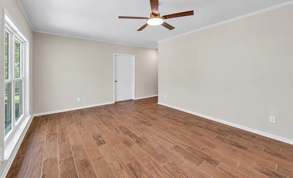 102 S Avenue Q Clifton, TX 76634