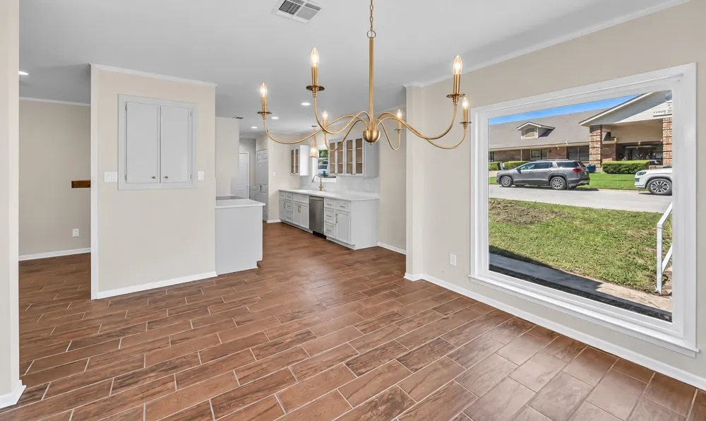 102 S Avenue Q Clifton, TX 76634