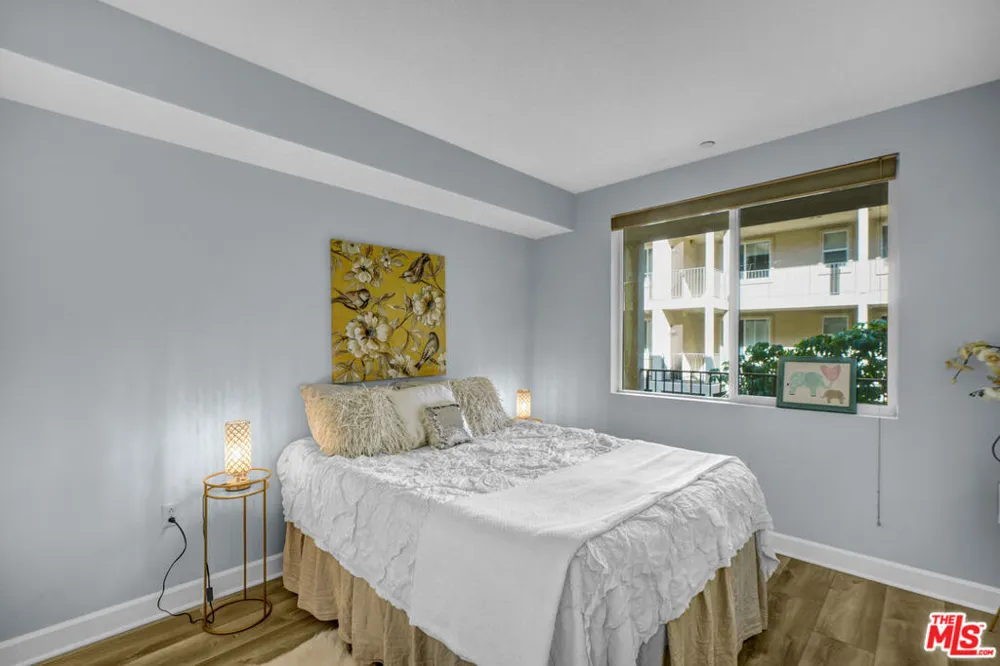 14412 Killion Street #205 Sherman Oaks, CA 91401